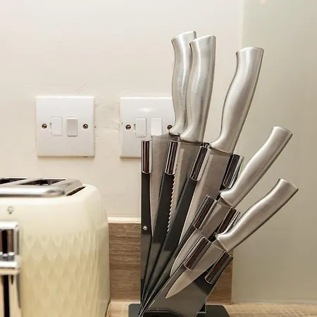 Modern 2Bed City Centre Apt By Briggate, Sleeps 5