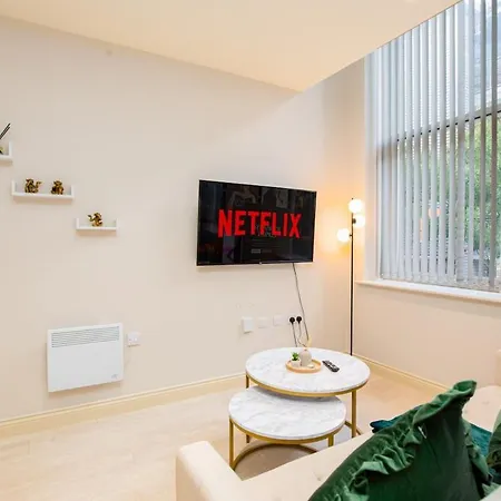 Modern 2Bed City Centre Apt By Briggate, Sleeps 5 * Leeds (West Yorkshire)